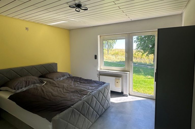 Ferienwohnung Hof Schöneck: 2. Schlafzimmer Ferienhaus Ferienwohnung Hof Schöneck Mosel Mittelrhein Koblenz Cochem