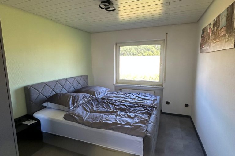 Ferienwohnung Hof Schöneck: 3. Schlafzimmer Ferienhaus Ferienwohnung Hof Schöneck Mosel Mittelrhein Koblenz Cochem